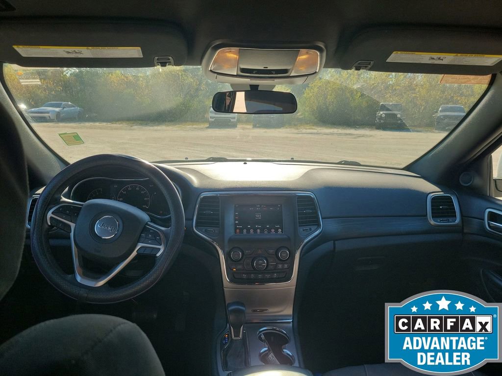 Used 2020 Jeep Grand Cherokee Laredo image 11