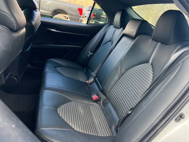 Used 2020 Toyota Camry SE image 17