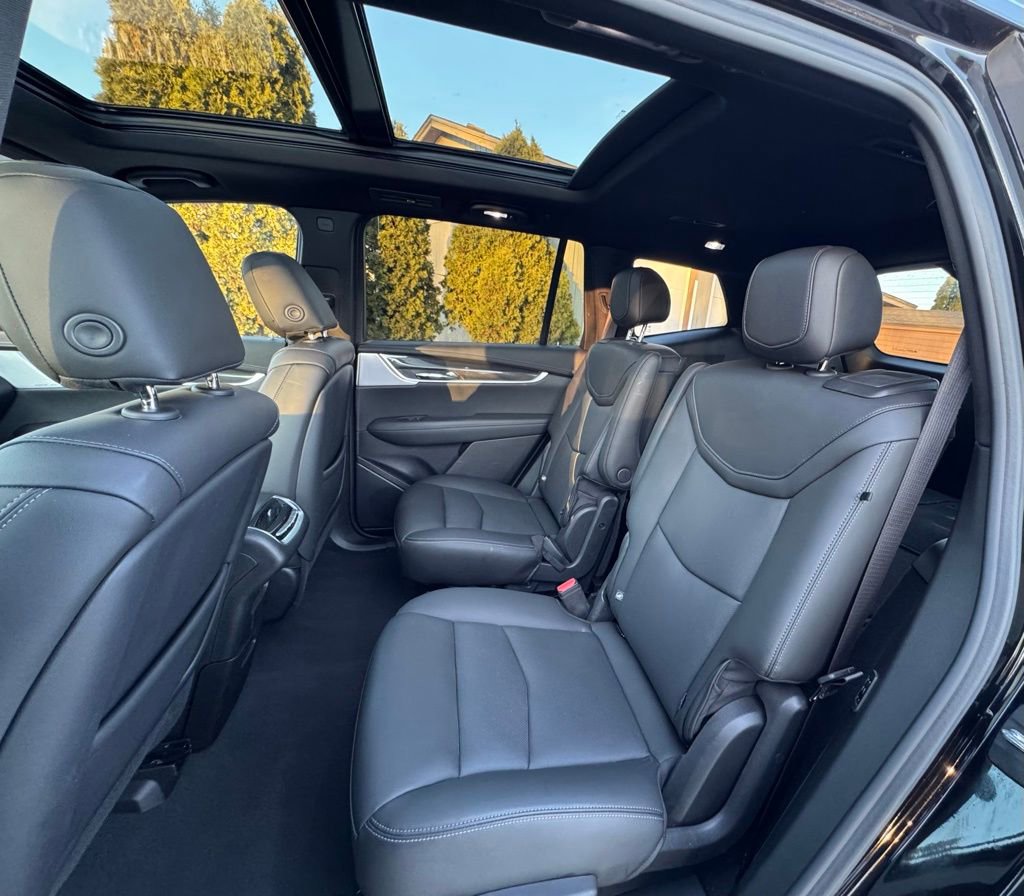 Used 2024 Cadillac XT6 Sport image 25