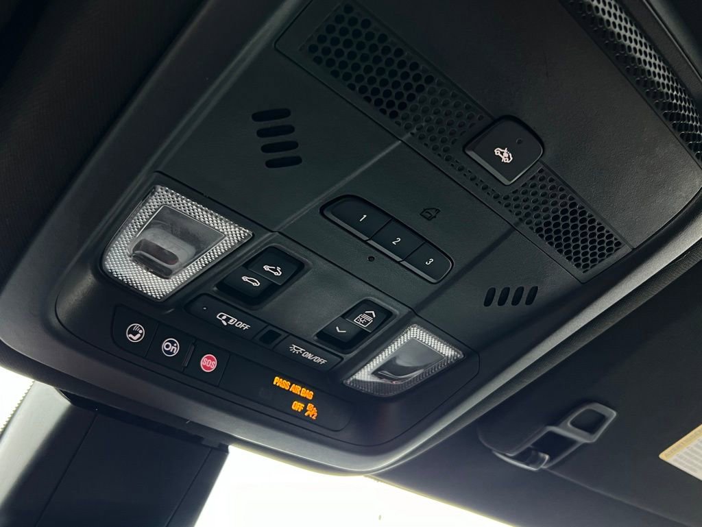 Used 2022 Cadillac XT6 Premium Luxury image 40