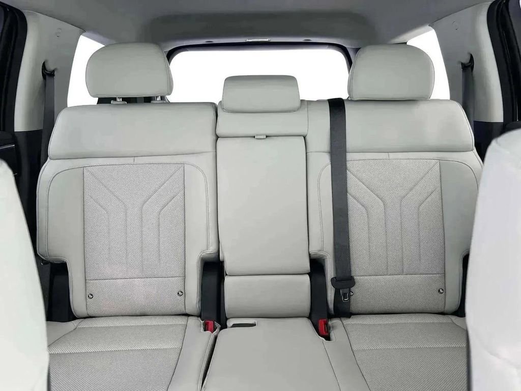 New 2026 Hyundai Santa Fe SEL image 16