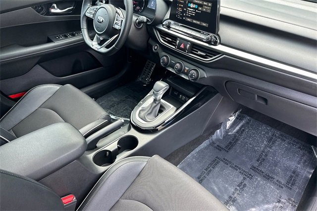 Used 2021 Kia Forte GT-Line w/ GT-Line Premium Package image 16