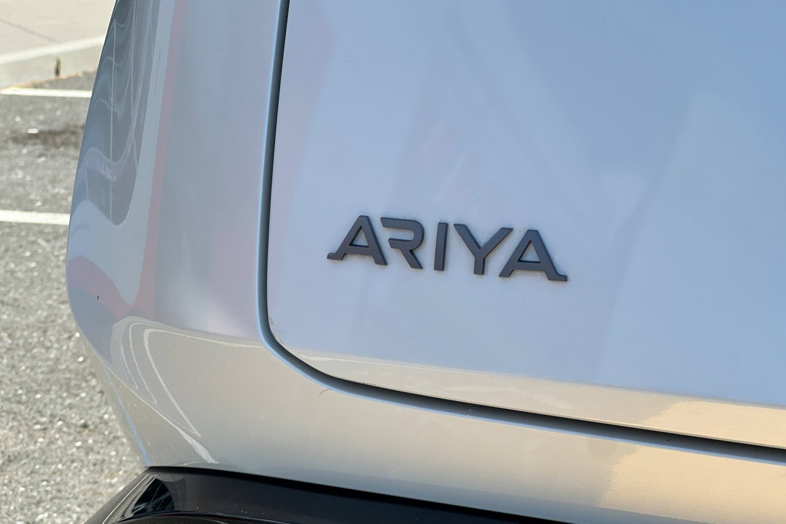Certified 2023 Nissan Ariya FWD image 34