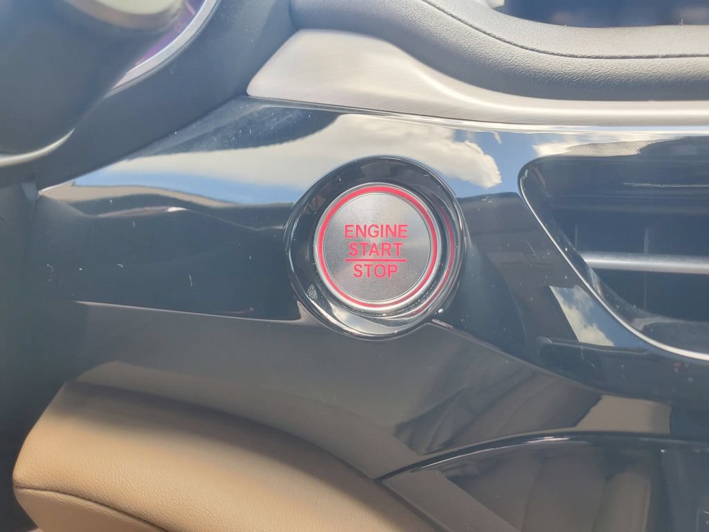 Certified 2022 Acura MDX FWD w/ Technology Package image 28