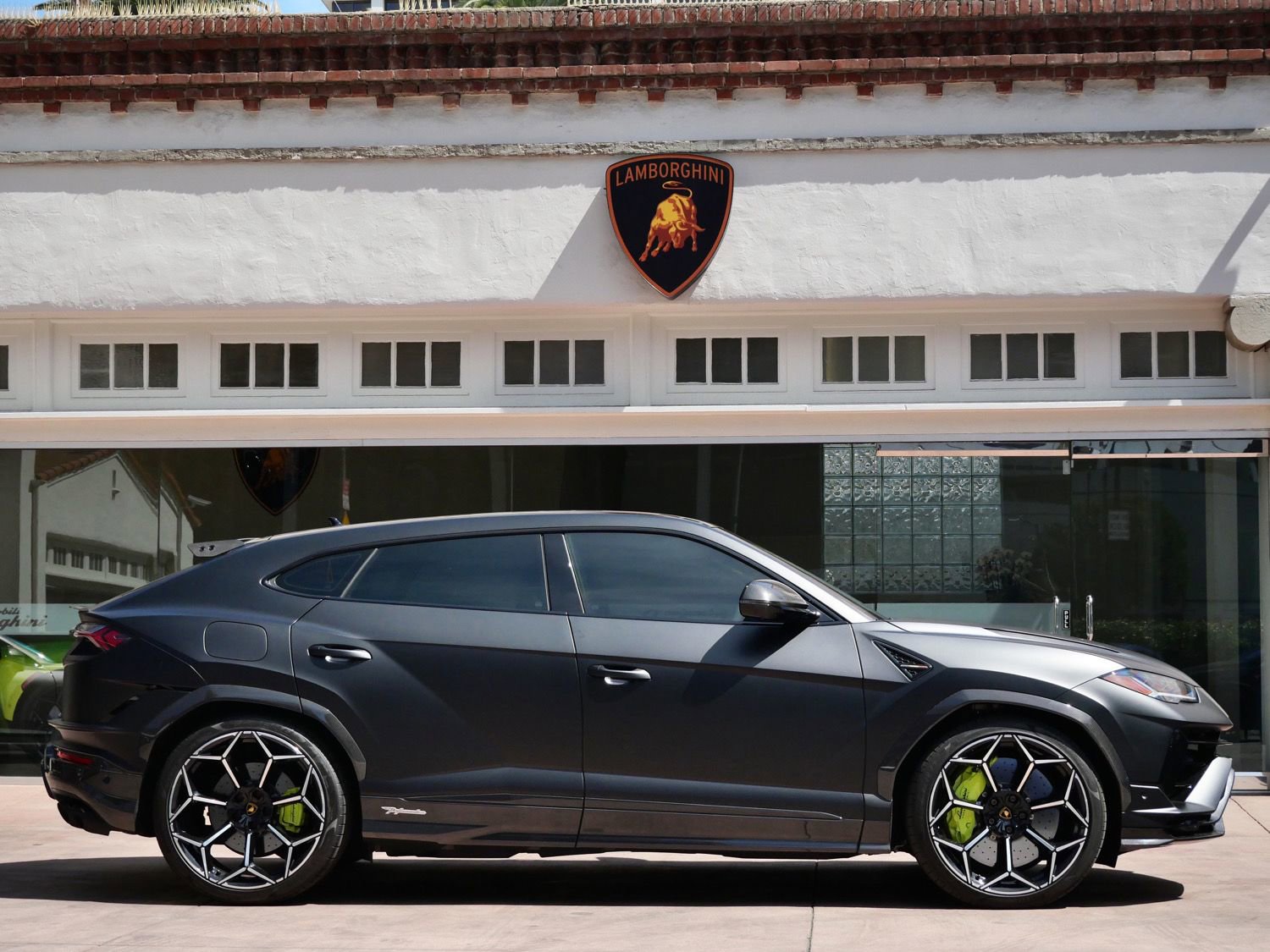 Used 2024 Lamborghini Urus Performante image 2