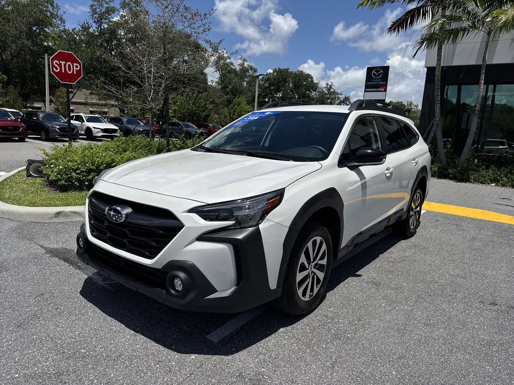 Used 2024 Subaru Outback Premium AWD/4WD image 9