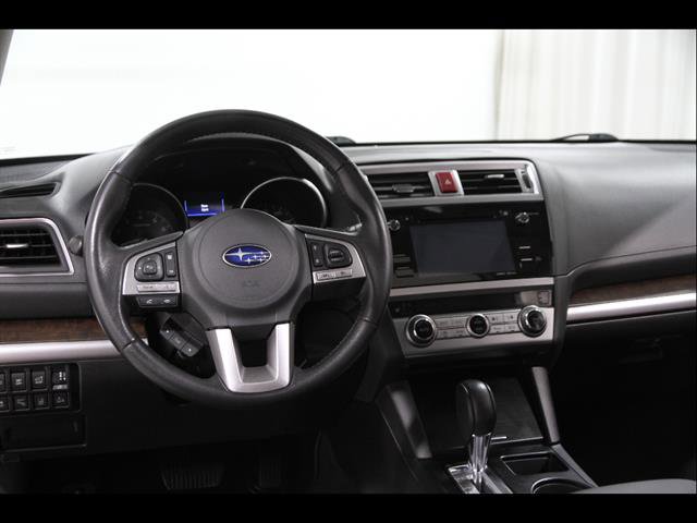 Used 2017 Subaru Outback 3.6R Limited image 6