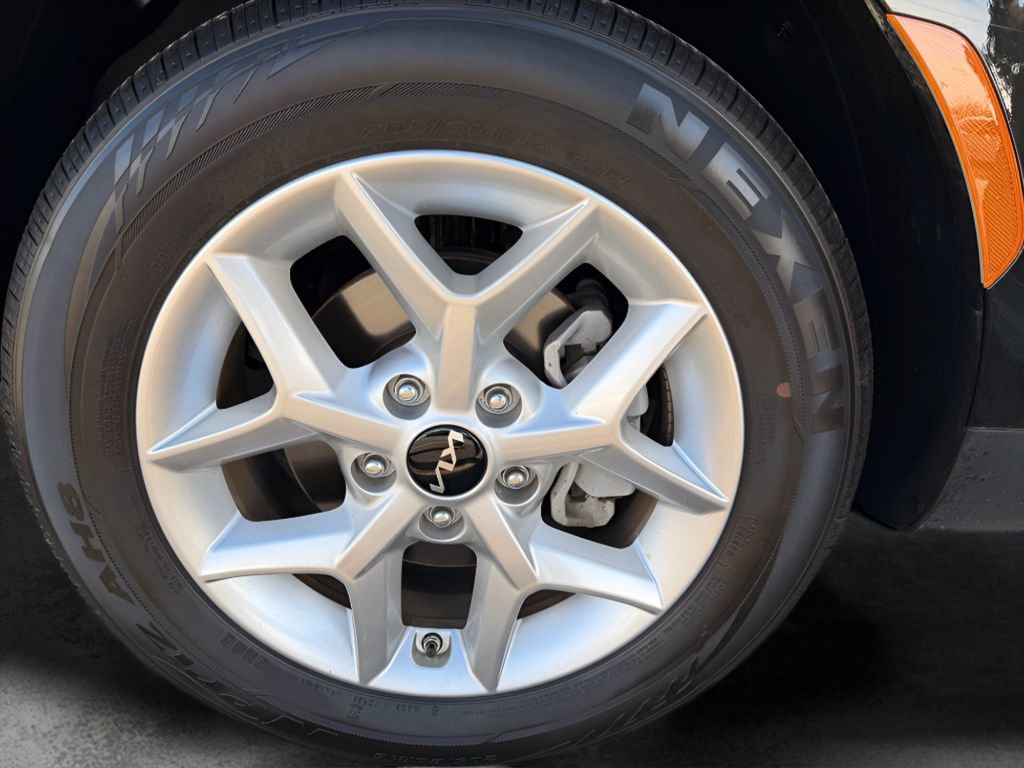 Used 2023 Kia Soul LX w/ Option Group 015 image 22