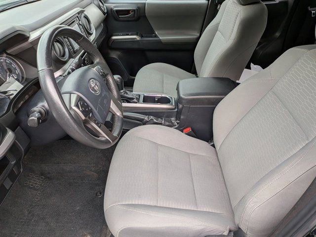 Used 2017 Toyota Tacoma SR5 AWD/4WD image 14