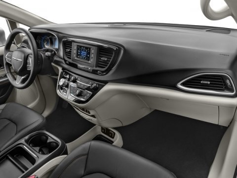 Used 2017 Chrysler Pacifica Touring-L FWD image 19