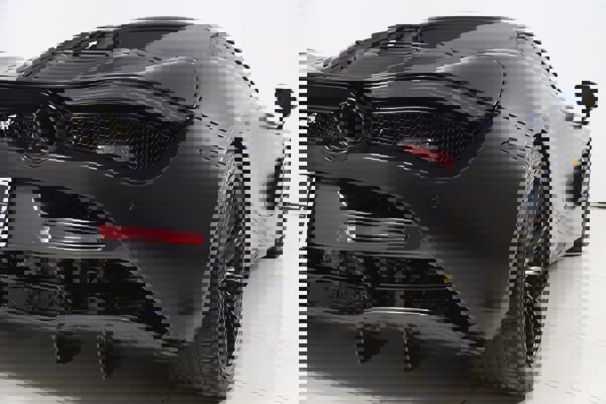 Used 2022 McLaren 720S Performance image 73