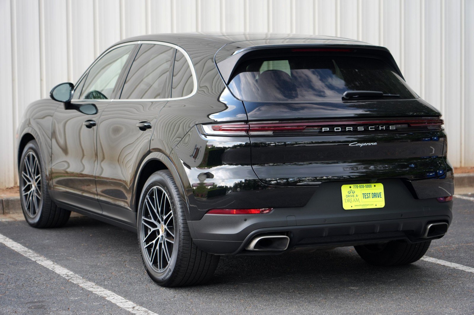 Used 2024 Porsche Cayenne AWD/4WD image 55
