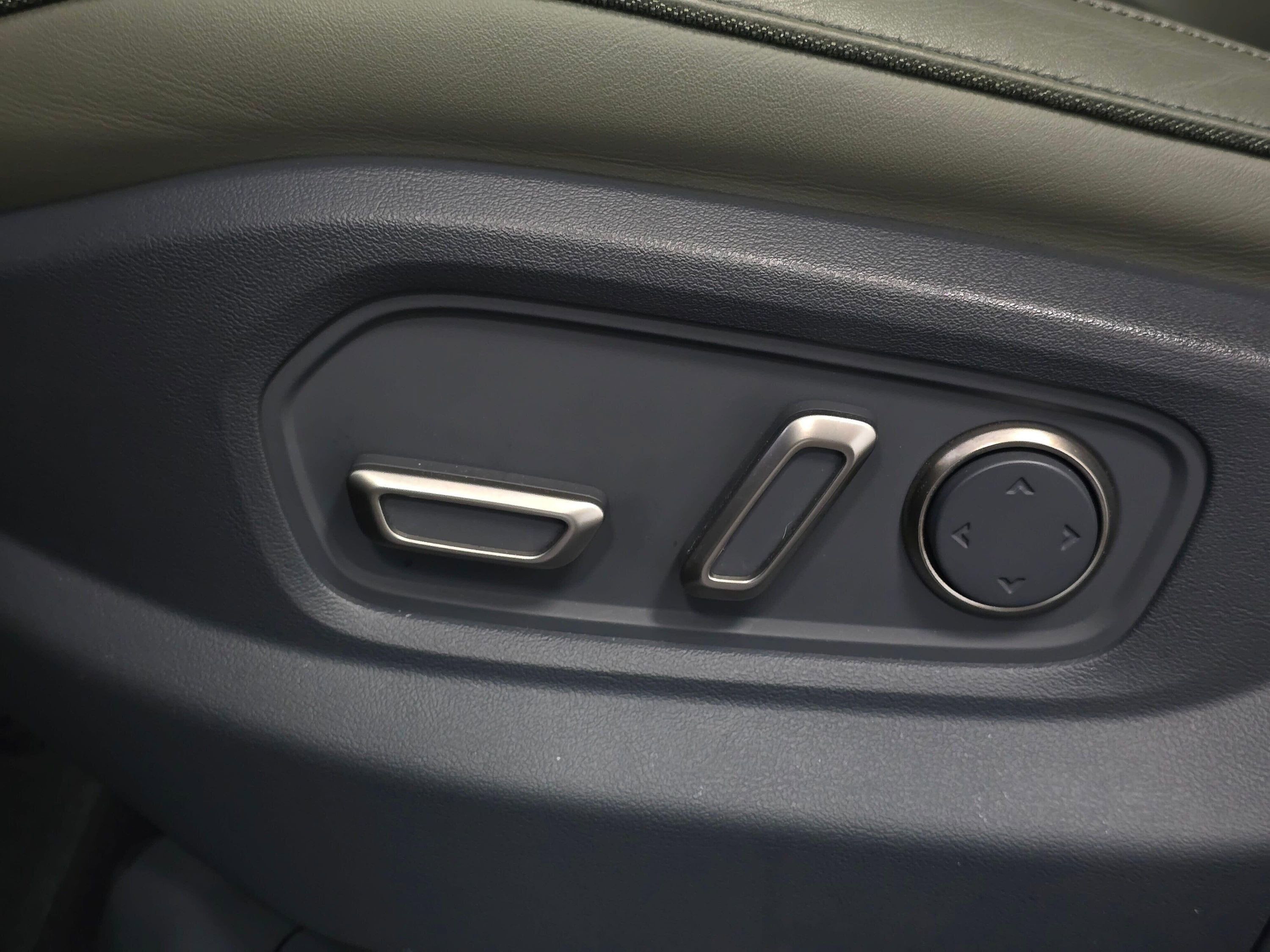 Used 2022 Rivian R1T Adventure AWD/4WD image 34