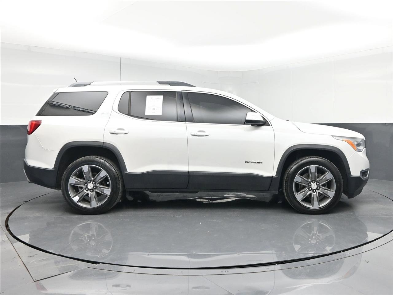 Used 2018 GMC Acadia SLT image 4