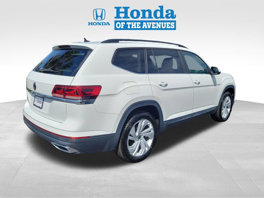 Used 2022 Volkswagen Atlas SE w/ Panoramic Sunroof Package FWD image 4