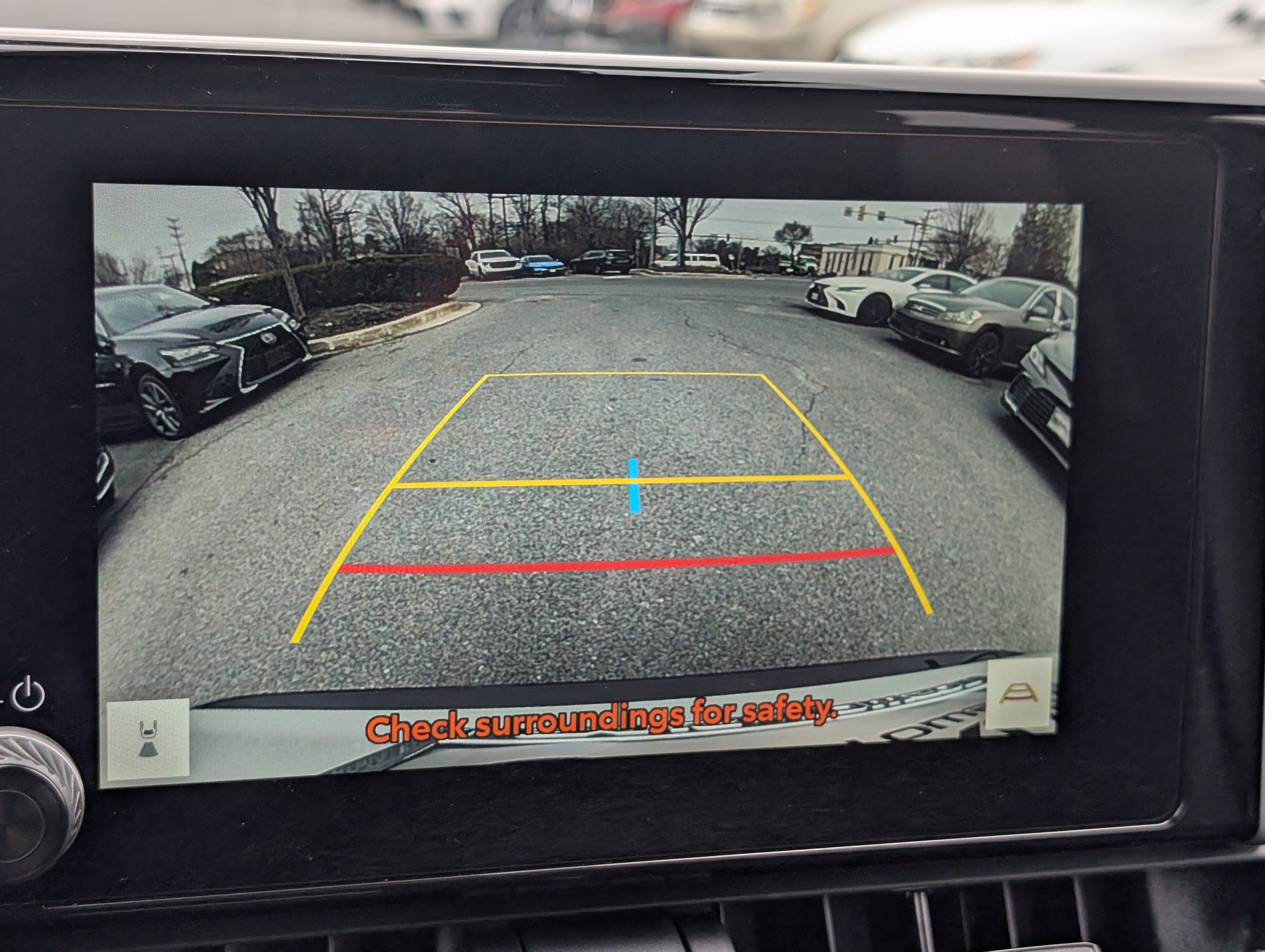 Used 2024 Toyota RAV4 SE w/ Convenience Package image 28