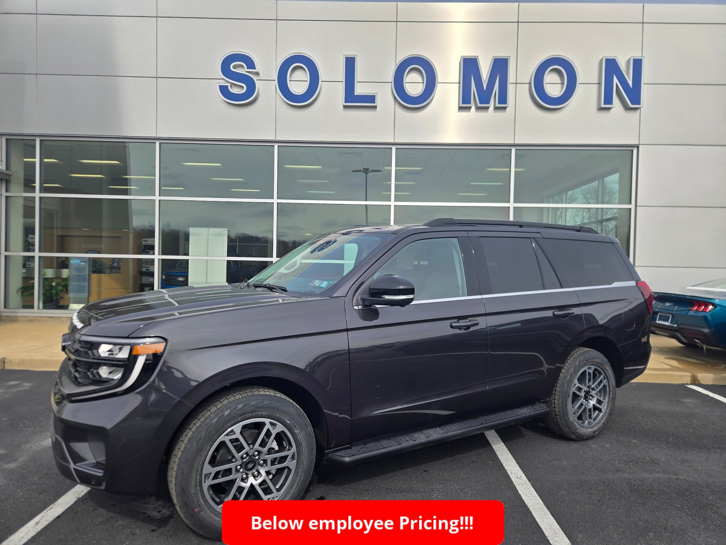 New 2026 Ford Expedition Active AWD/4WD image 1