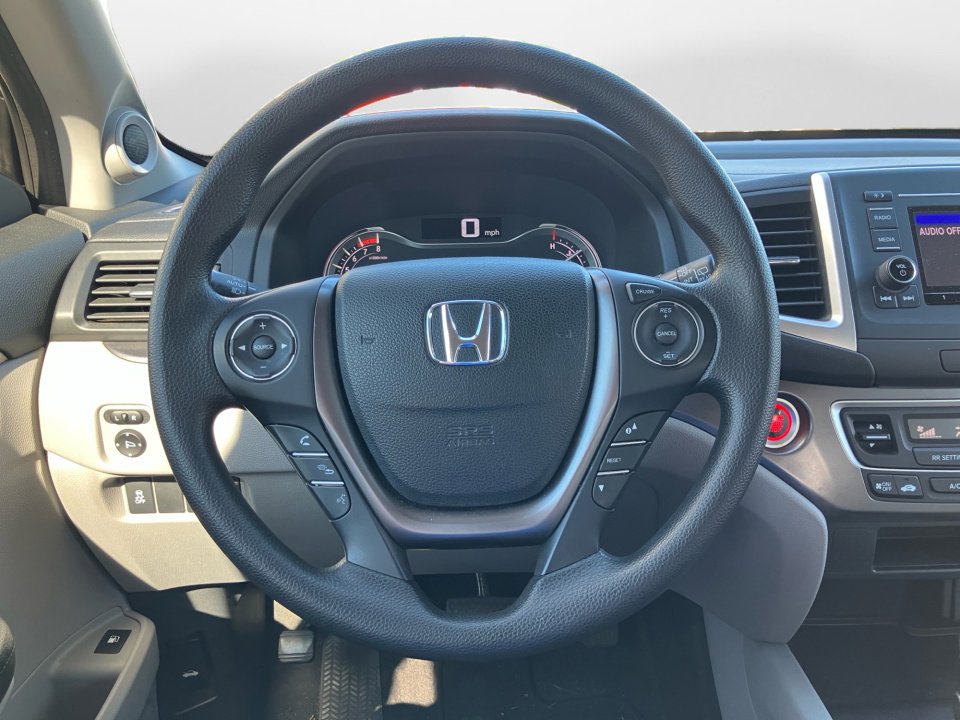 Used 2018 Honda Pilot LX image 13