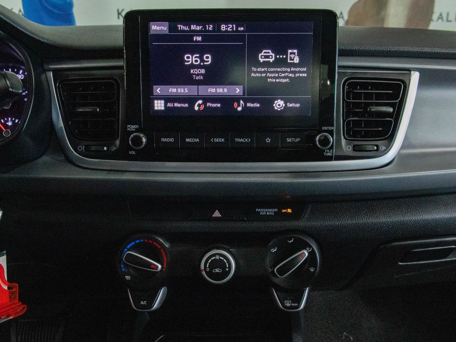 Used 2023 Kia Rio S image 4