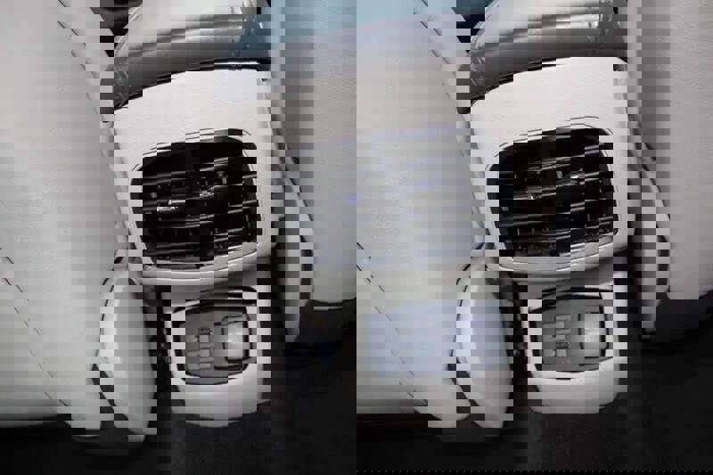 Used 2017 Lincoln MKZ Reserve image 24