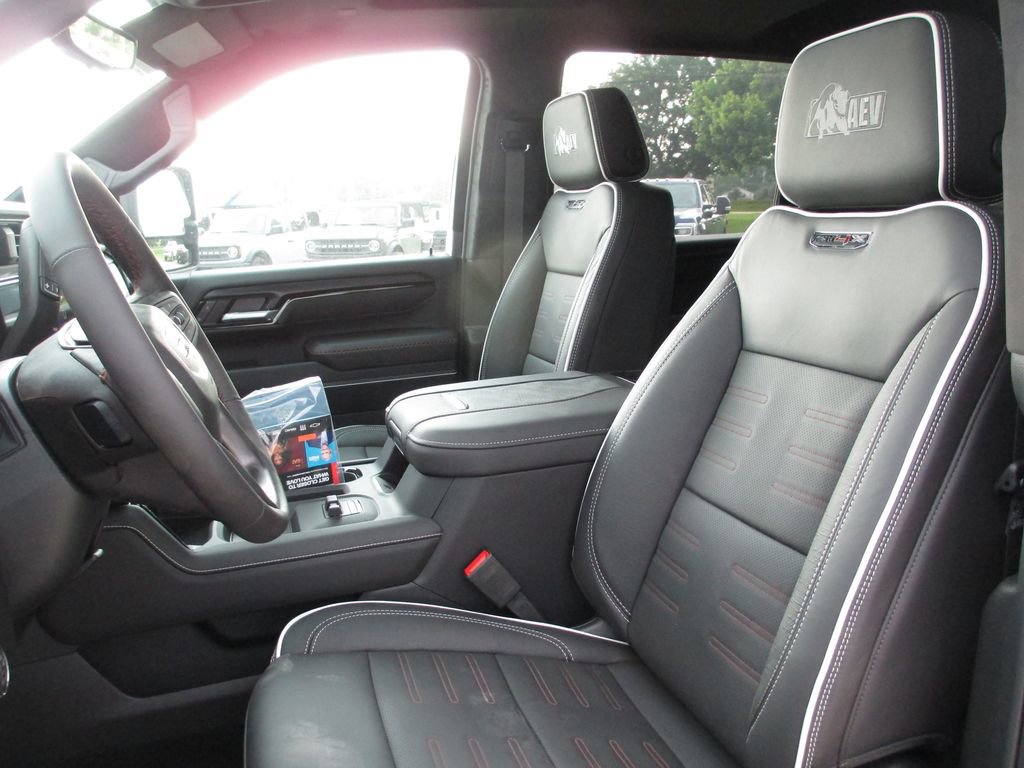 New 2026 GMC Sierra 2500 AT4X w/ AT4X AEV Edition AWD/4WD image 12
