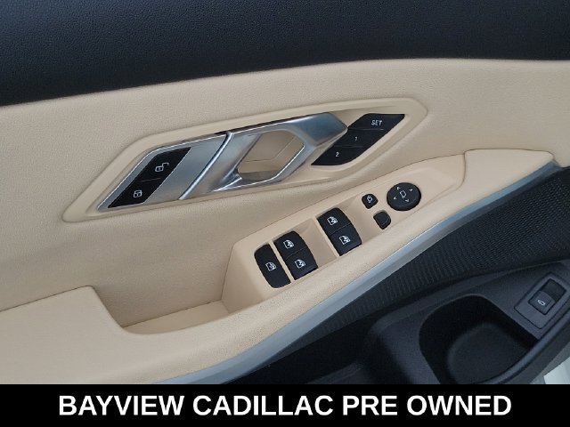 Used 2020 BMW 330i Sedan w/ Convenience Package RWD image 18