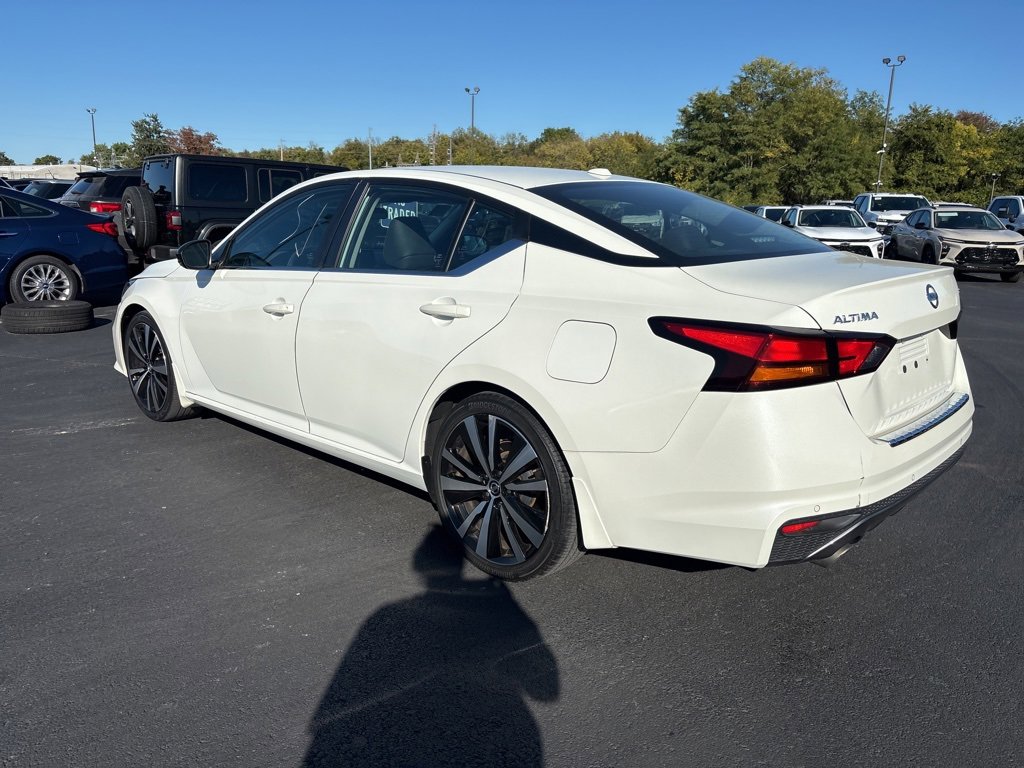 Used 2021 Nissan Altima 2.5 SR w/ SR Premium Package image 6