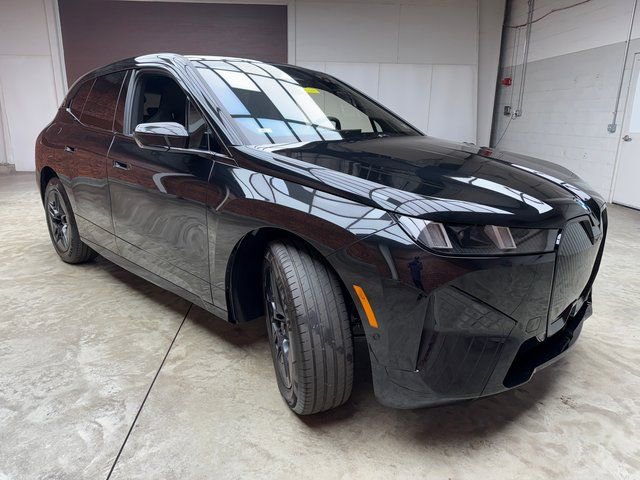 Used 2026 BMW iX xDrive60 image 7
