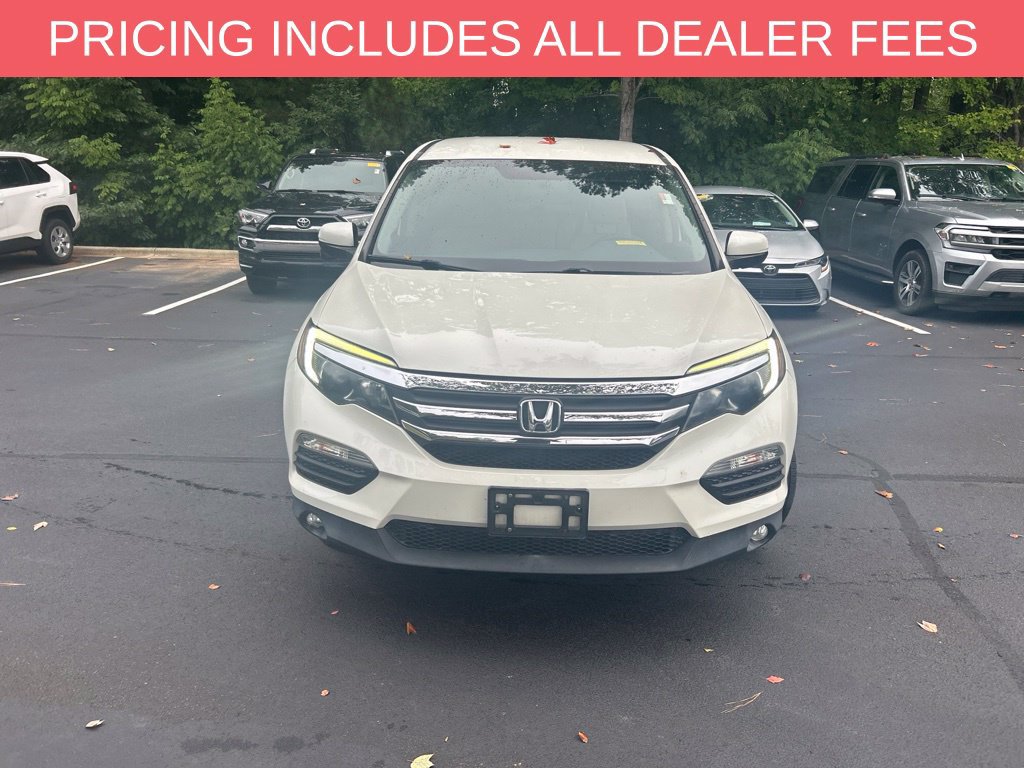 Used 2017 Honda Pilot EX image 2
