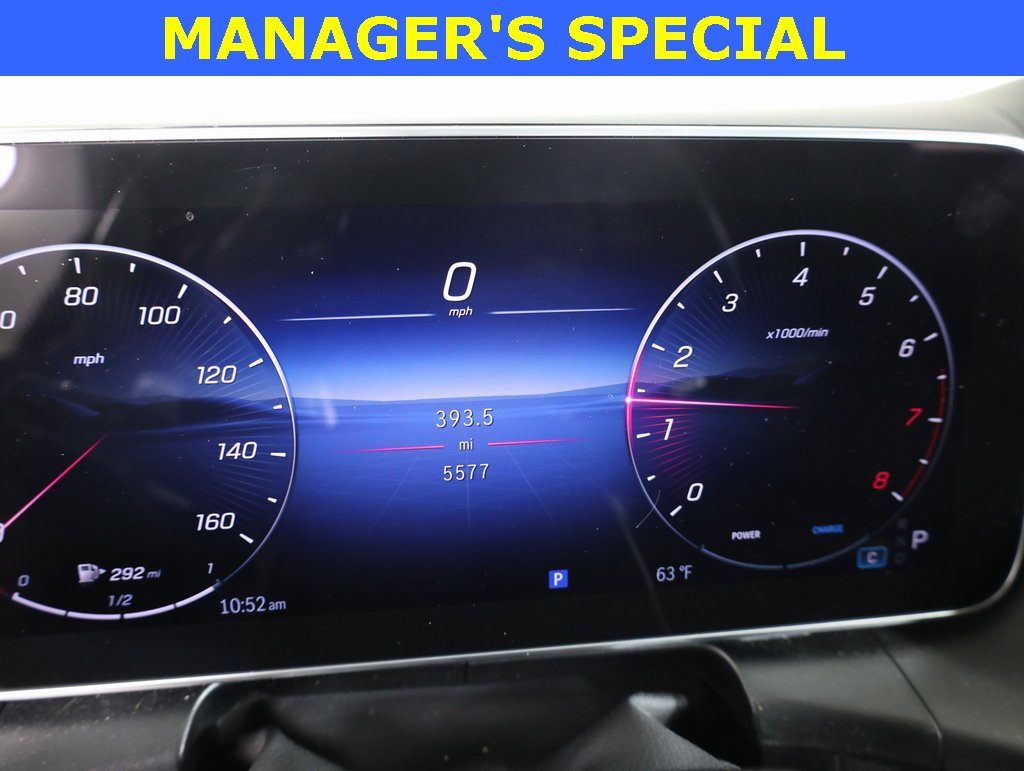 Used 2025 Mercedes-Benz GLC 300 4MATIC image 17