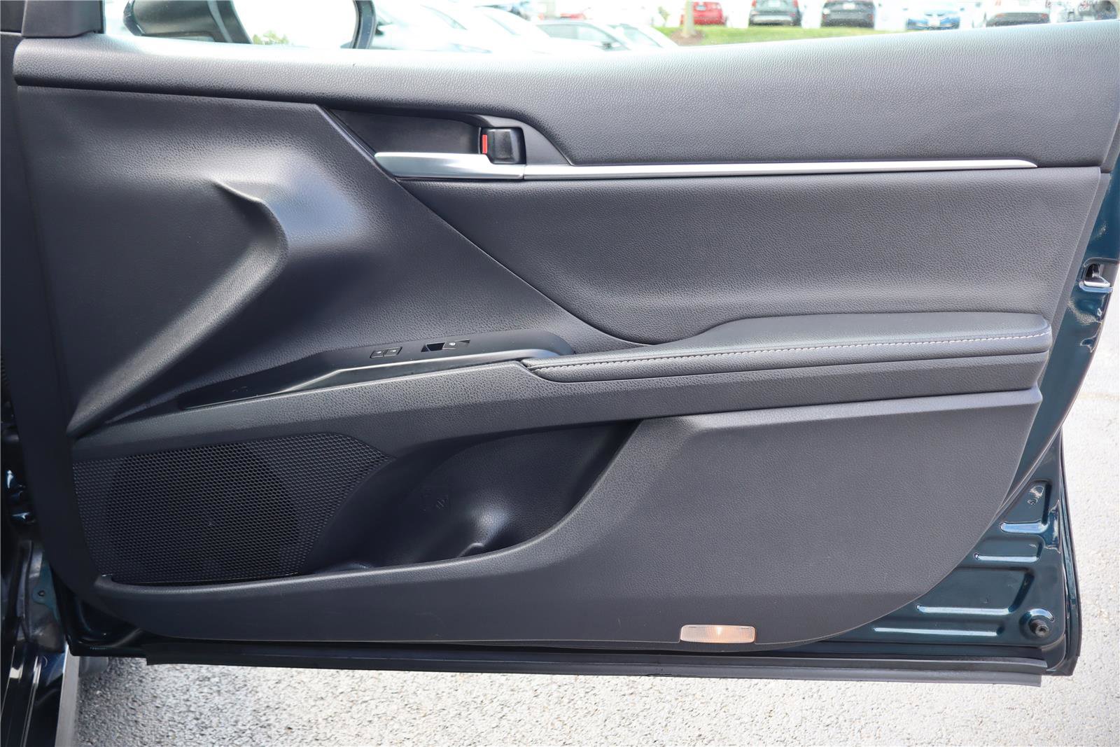 Used 2019 Toyota Camry XSE image 25