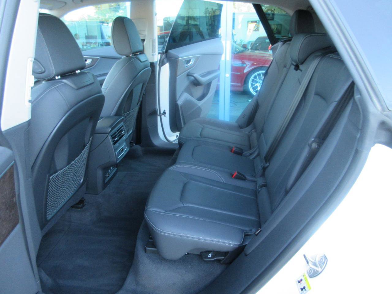 Used 2023 Audi Q8 Premium w/ Convenience Package image 40