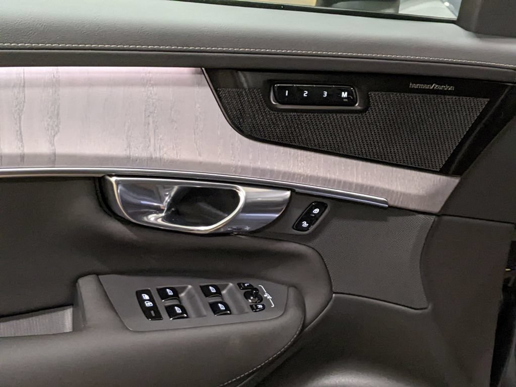 New 2026 Volvo XC90 T8 Ultra AWD/4WD image 10