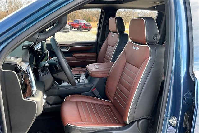 New 2026 GMC Sierra 3500 Denali Ultimate image 9