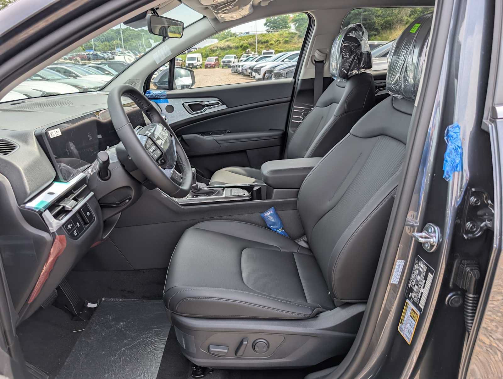New 2026 Kia Sportage EX AWD/4WD image 4