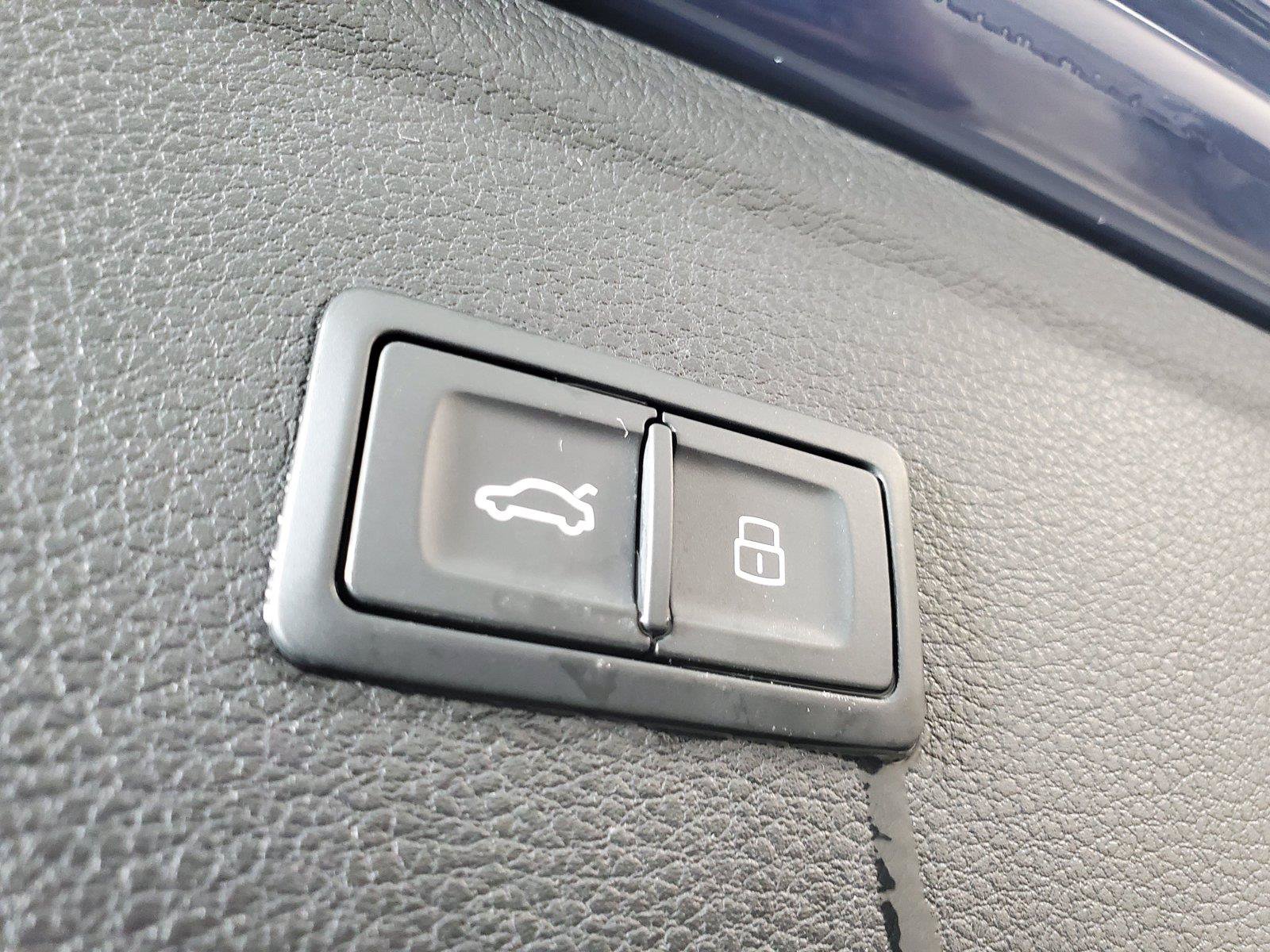 Used 2025 Audi Q5 2.0T Premium AWD/4WD image 10