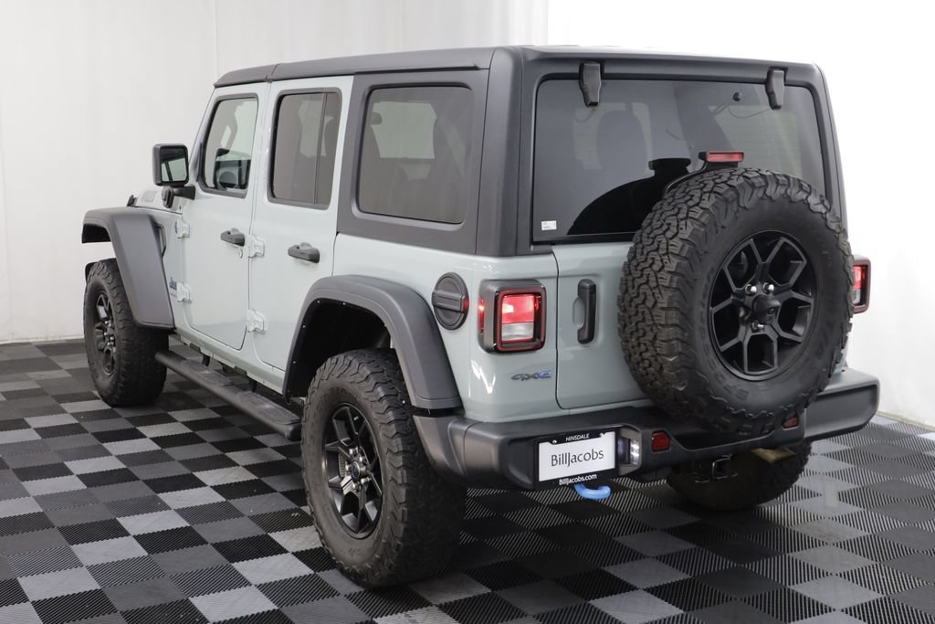 Used 2024 Jeep Wrangler Unlimited AWD/4WD image 16