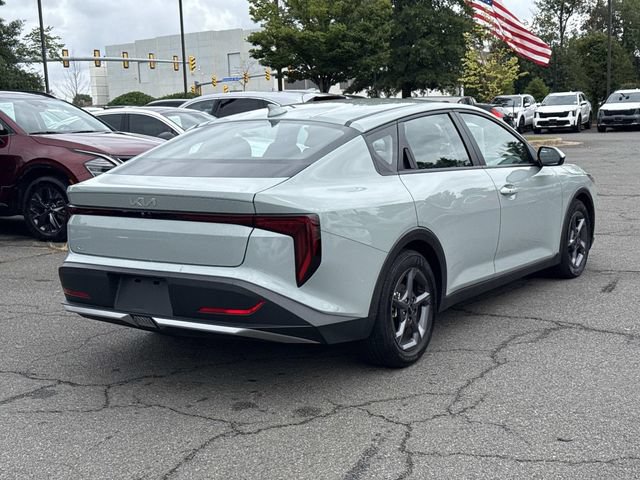 Used 2025 Kia K4 FWD image 2