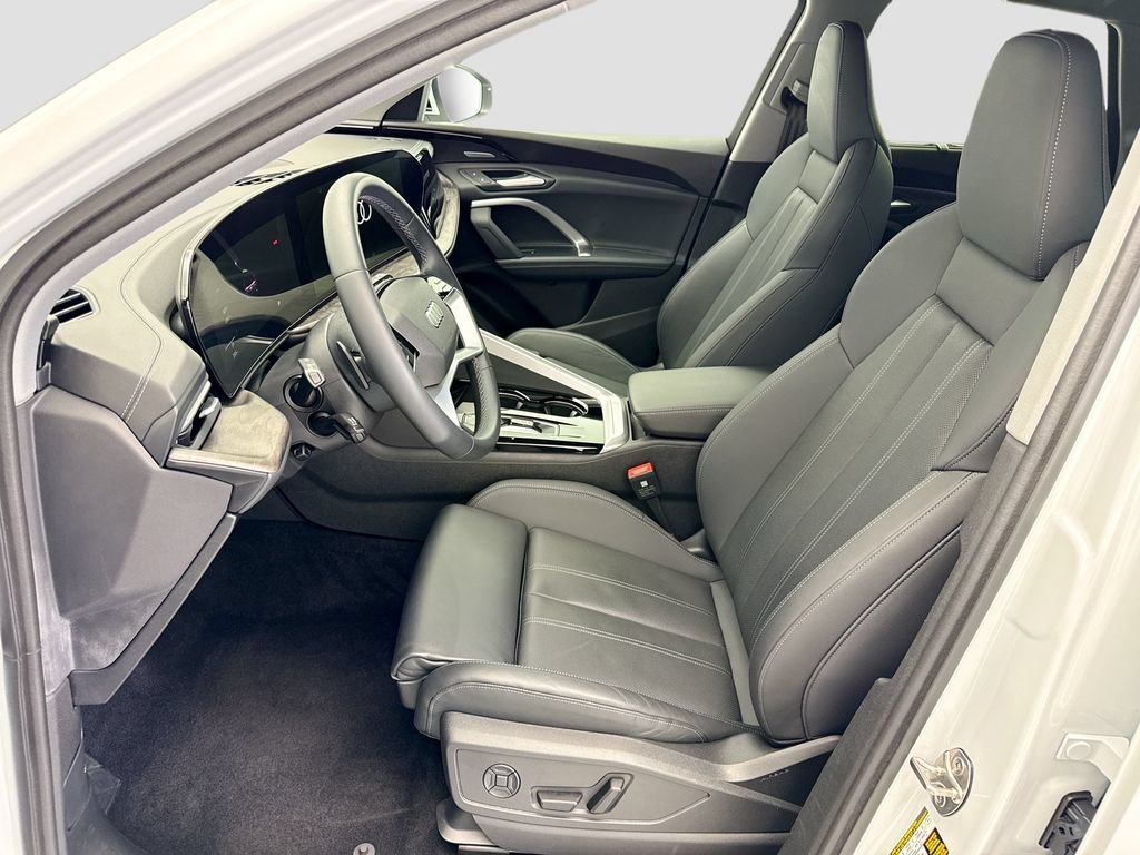 Certified 2025 Audi Q5 Premium Plus w/ Premium Plus AWD/4WD image 18