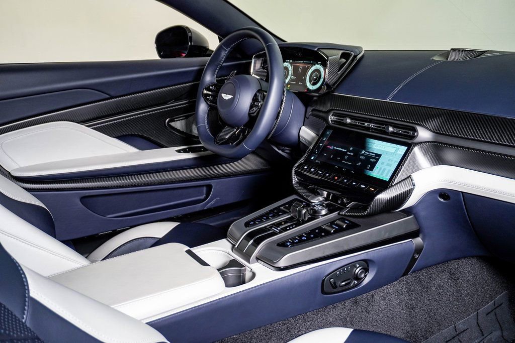 New 2025 Aston Martin Vanquish image 16