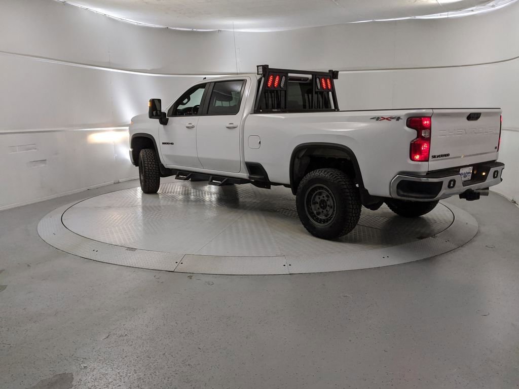 Used 2023 Chevrolet Silverado 3500 LT image 4