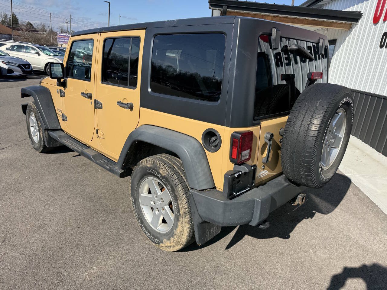 Used 2014 Jeep Wrangler Unlimited Sport w/ Power Convenience Group AWD/4WD image 11