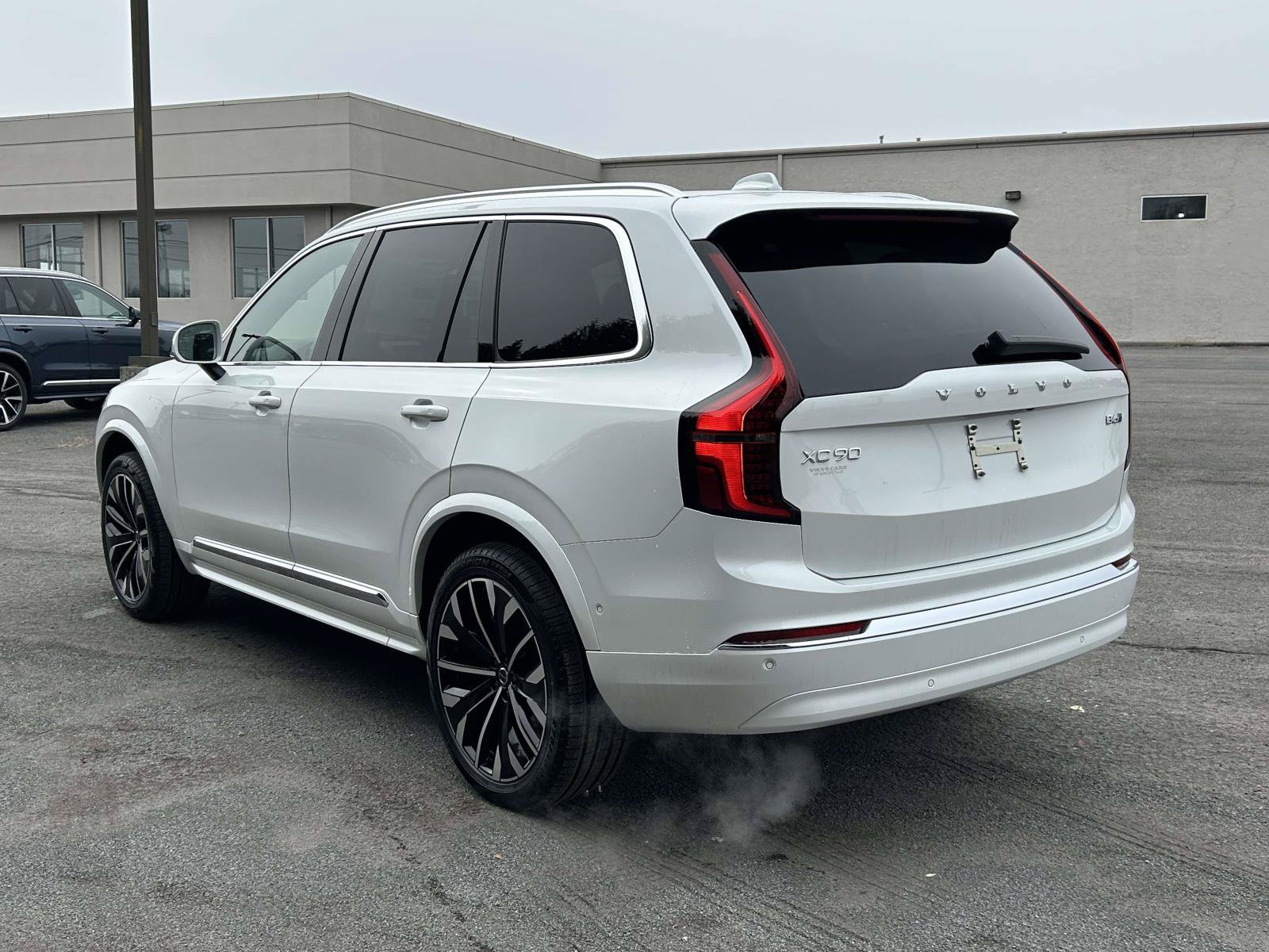 New 2026 Volvo XC90 B6 Plus AWD/4WD image 5