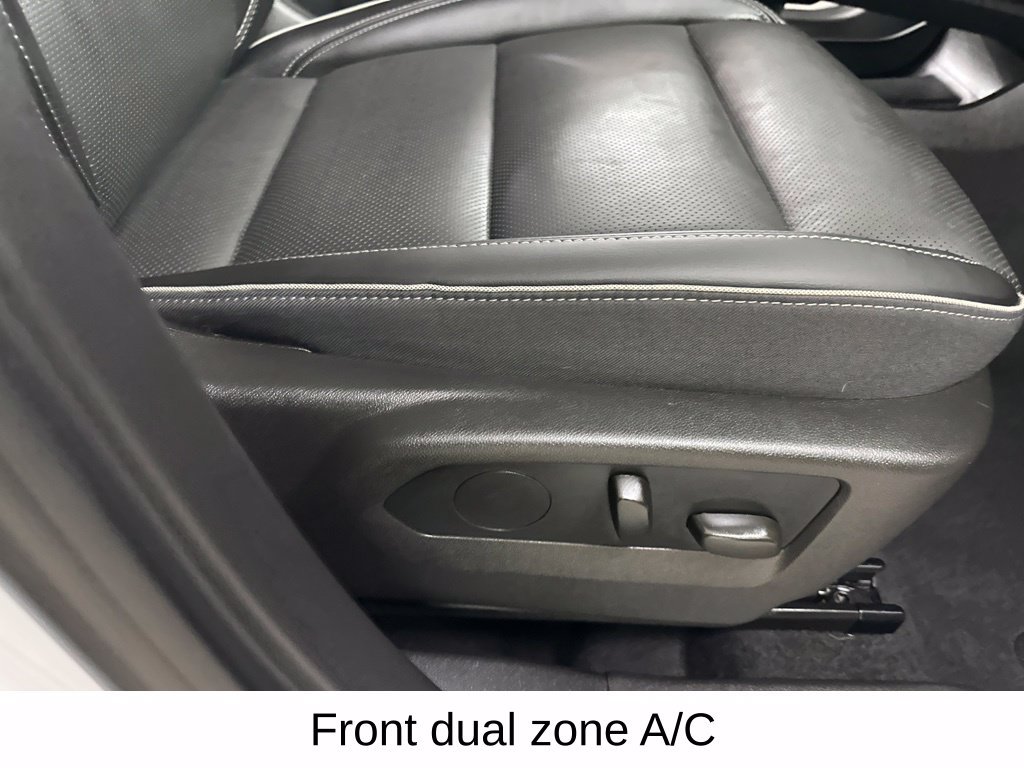 Used 2022 Buick Envision Essence w/ Safety Package AWD/4WD image 23