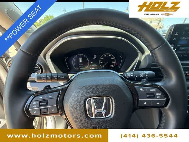Used 2025 Honda Pilot Touring image 11