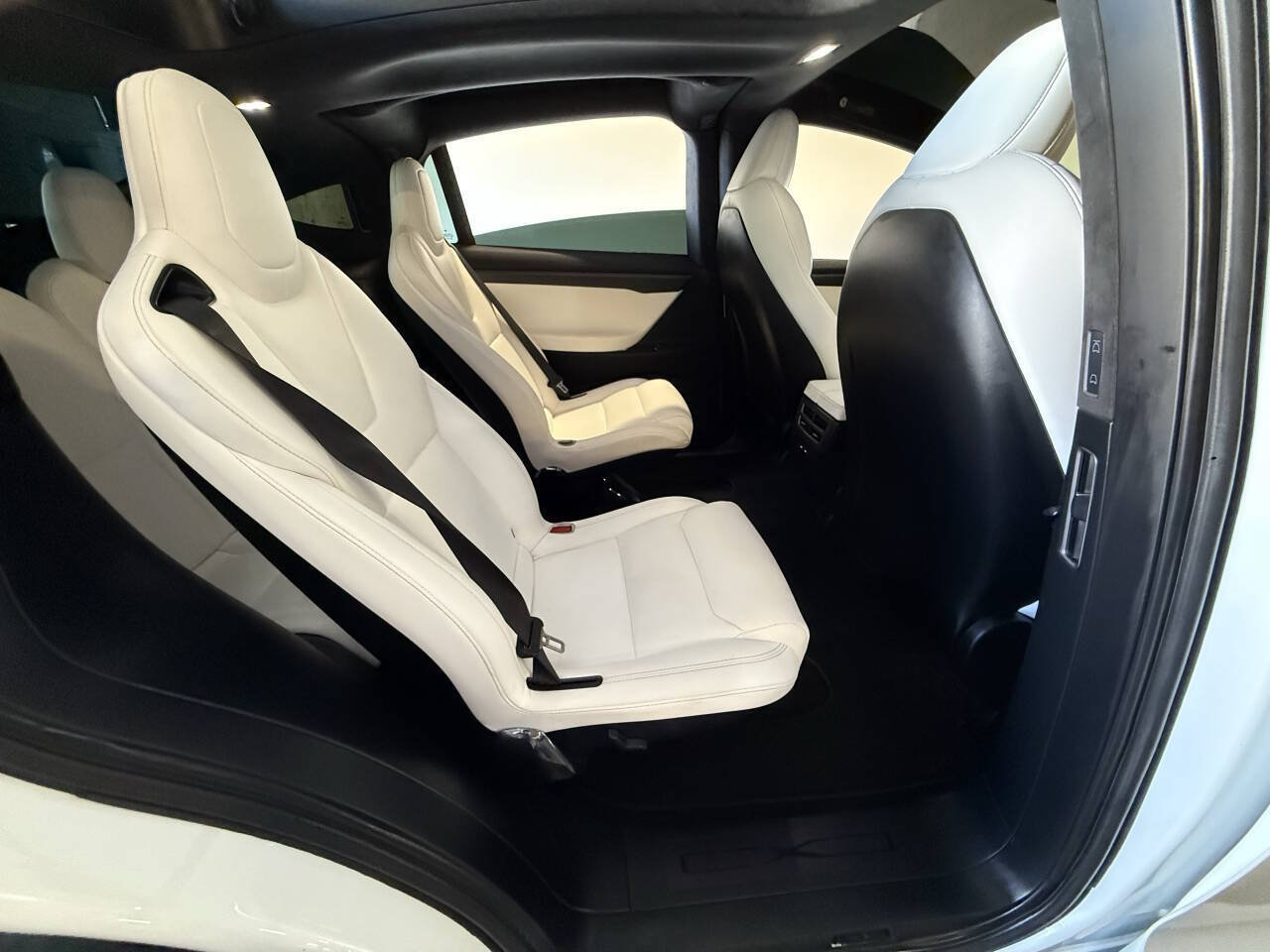 Used 2020 Tesla Model X Performance AWD/4WD image 30