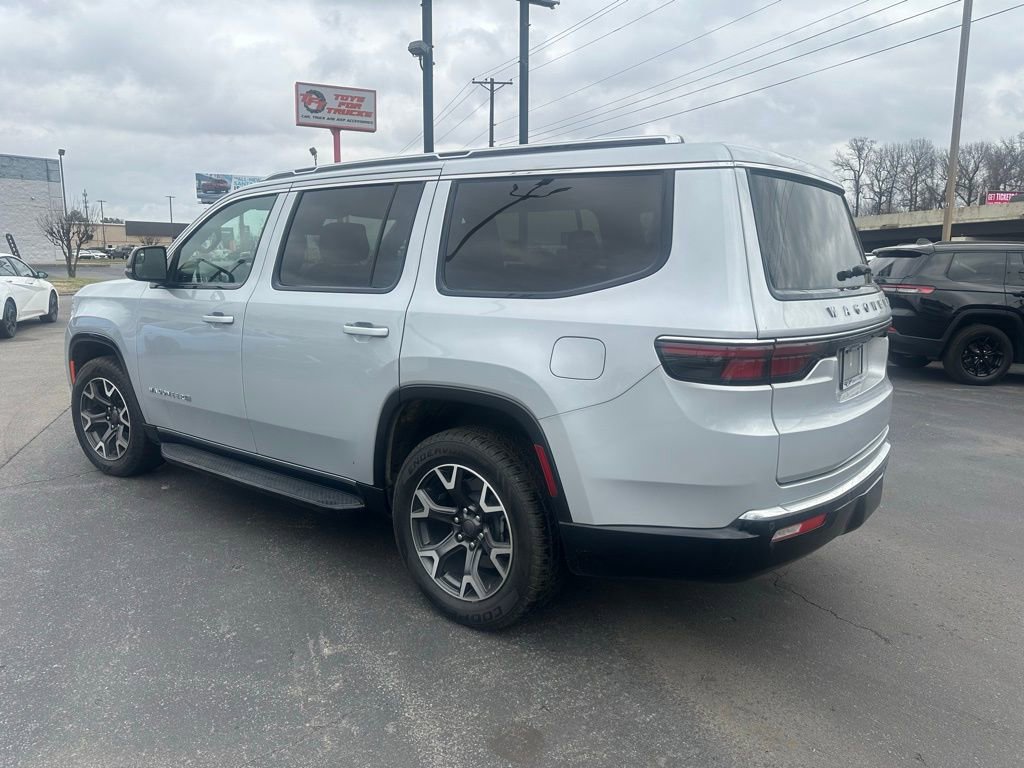 Used 2023 Jeep Wagoneer Series III w/ Preferred Equipment Group image 7