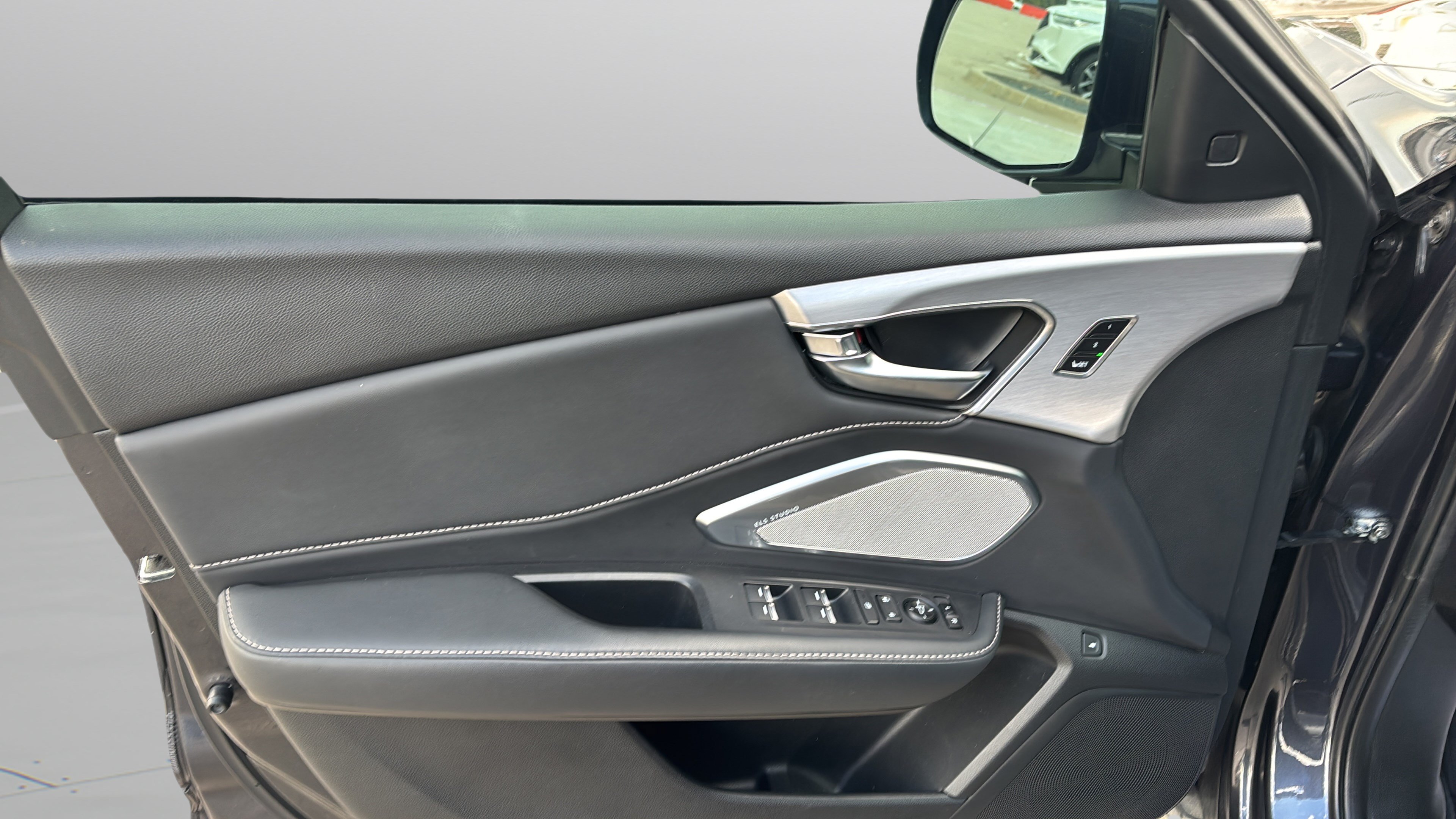 Used 2020 Acura RDX w/ Technology Package FWD image 10