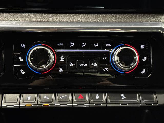 Used 2025 GMC Sierra 2500 Denali w/ Technology Package AWD/4WD image 21