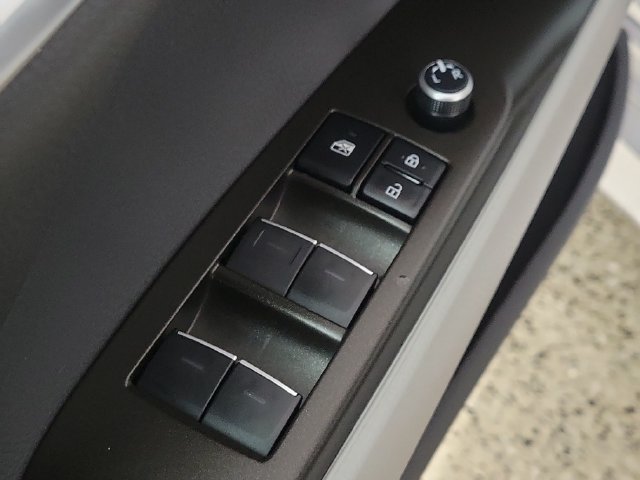Used 2023 Toyota Camry XLE FWD image 24